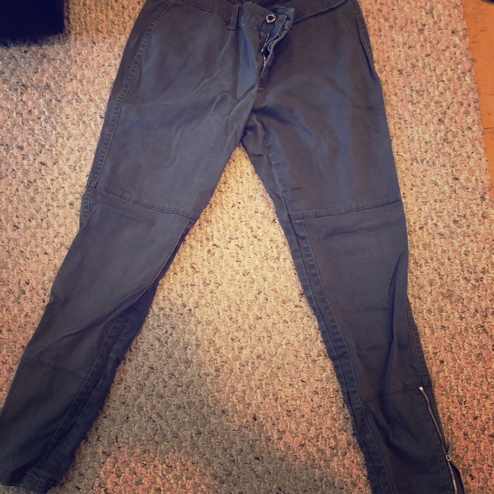 Zipper ankle “moto” skinny pants